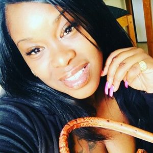 Meet your Posher, Sierra